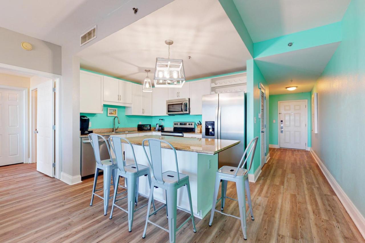 Apartment Laketown Wharf 1529 *