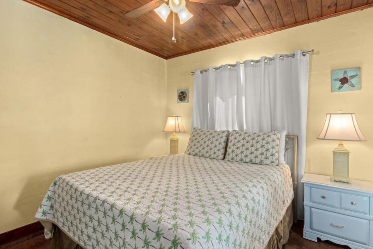 Nautical Rose - Hot Tub, 600 Feet To Beach, Beach Gear Incl'd, & Fire Pit! Panama City Beach