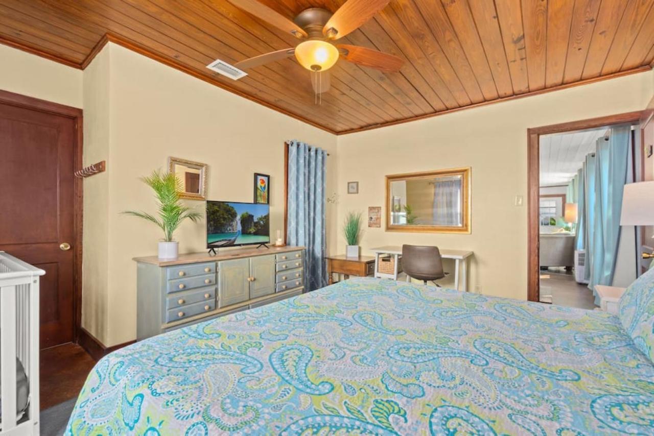 Holiday home Nautical Rose - Hot Tub, 600 Feet To Beach, Beach Gear Incl'd, & Fire Pit! *