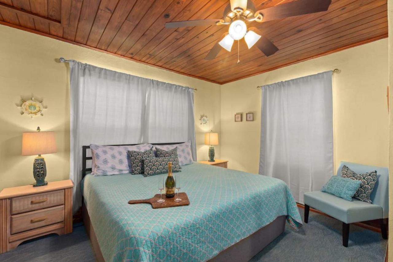 Nautical Rose - Hot Tub, 600 Feet To Beach, Beach Gear Incl'd, & Fire Pit! *