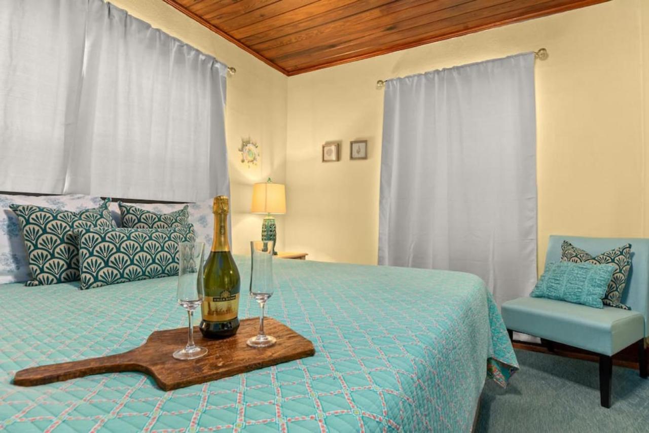 Holiday home Nautical Rose - Hot Tub, 600 Feet To Beach, Beach Gear Incl'd, & Fire Pit!