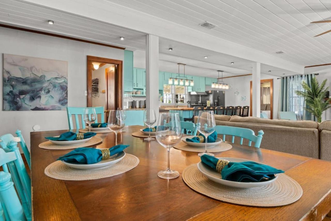 Nautical Rose - Hot Tub, 600 Feet To Beach, Beach Gear Incl'd, & Fire Pit! Holiday home Panama City Beach