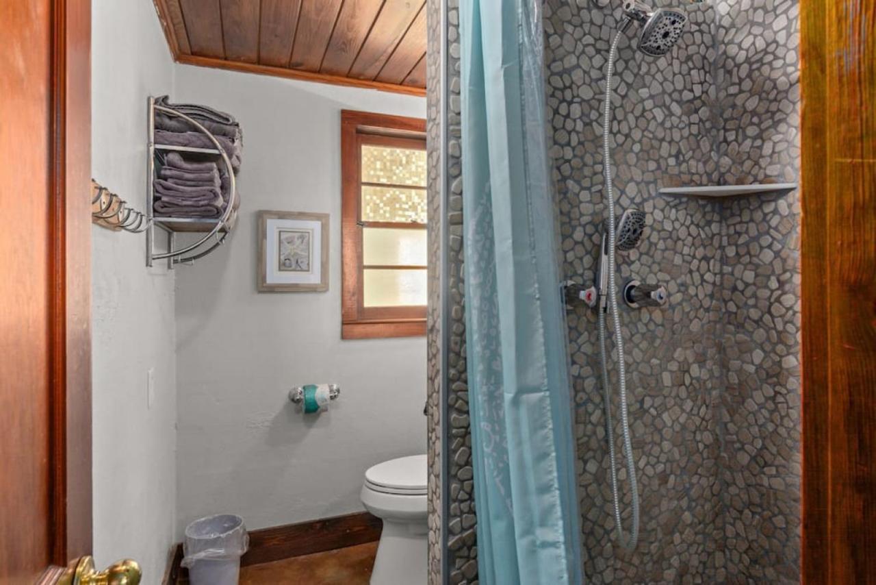 Nautical Rose - Hot Tub, 600 Feet To Beach, Beach Gear Incl'd, & Fire Pit! * Panama City Beach