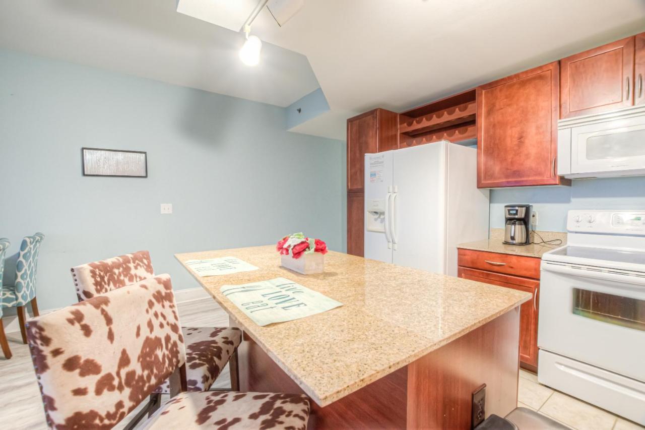 Laketown Wharf 1435 By Aneliya Holiday home *
