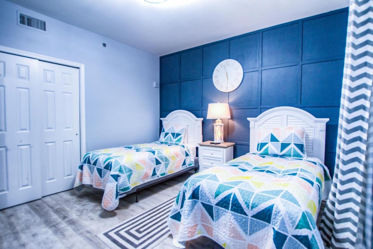 Brand New! Laketown Wharf 633! Amazing 3 Bd, Great Location, And Awesome Amenities! *