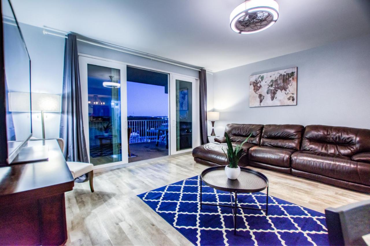 Holiday home Brand New! Laketown Wharf 633! Amazing 3 Bd, Great Location, And Awesome Amenities! *