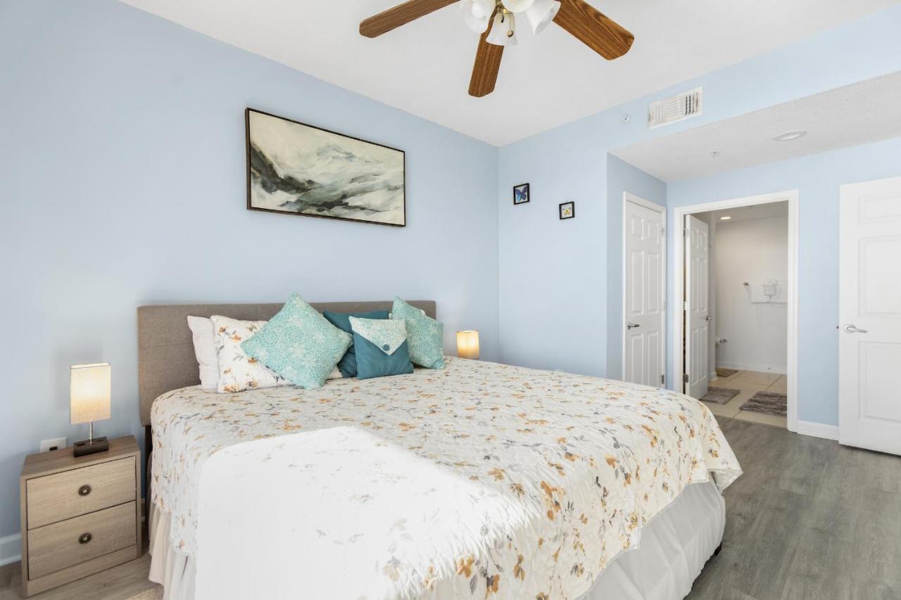 Emerald Chic Beachfront 2 Bdr 4 Seats And A Cannope On Us * Panama City Beach