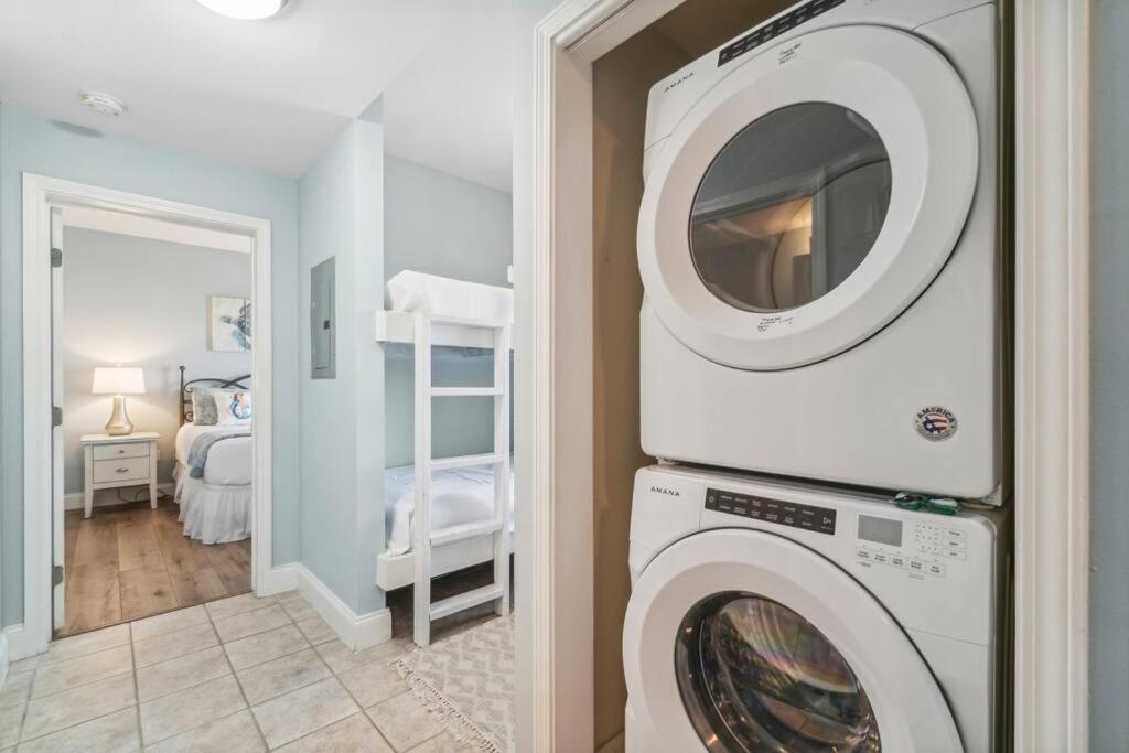 Spacious With Gulf Views! Sleeps 8! By Dolce Getaways Pcb Apartment Panama City Beach