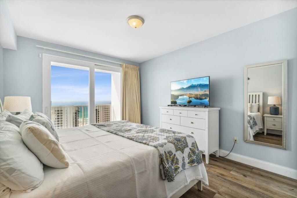Spacious With Gulf Views! Sleeps 8! By Dolce Getaways Pcb