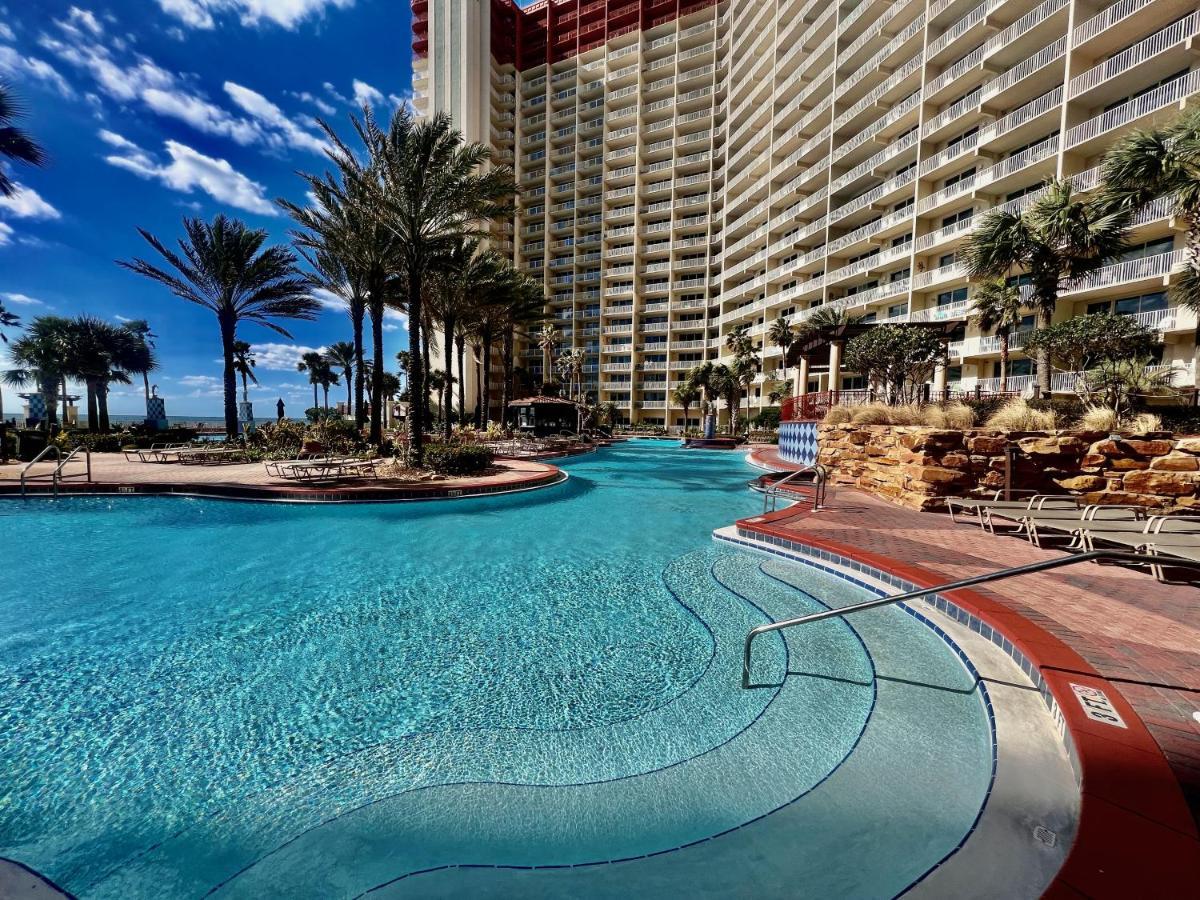 Modern Beachfront On The Sleeps 6! By Dolce Getaways Pcb *