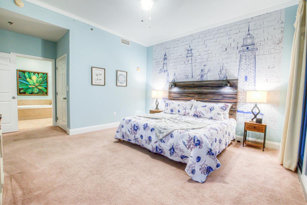 Large 3 Bd Penthouse 2034 In Laketown, Great Views And Amenities! Holiday home Panama City Beach