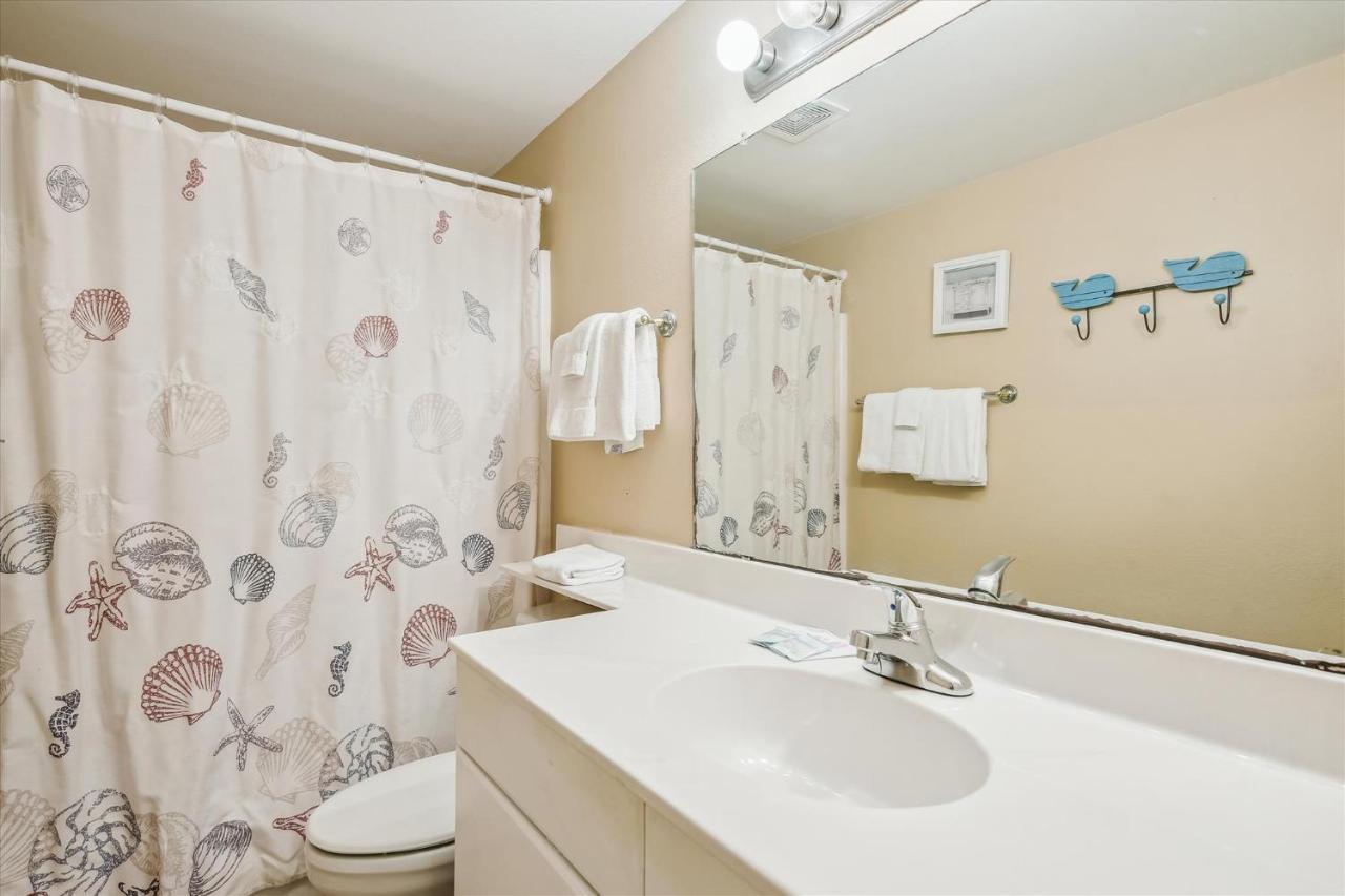 Shores Of Panama 1506, Perfect For A Great Couples Getaway! Free Fun! Reserved Parking Apartment