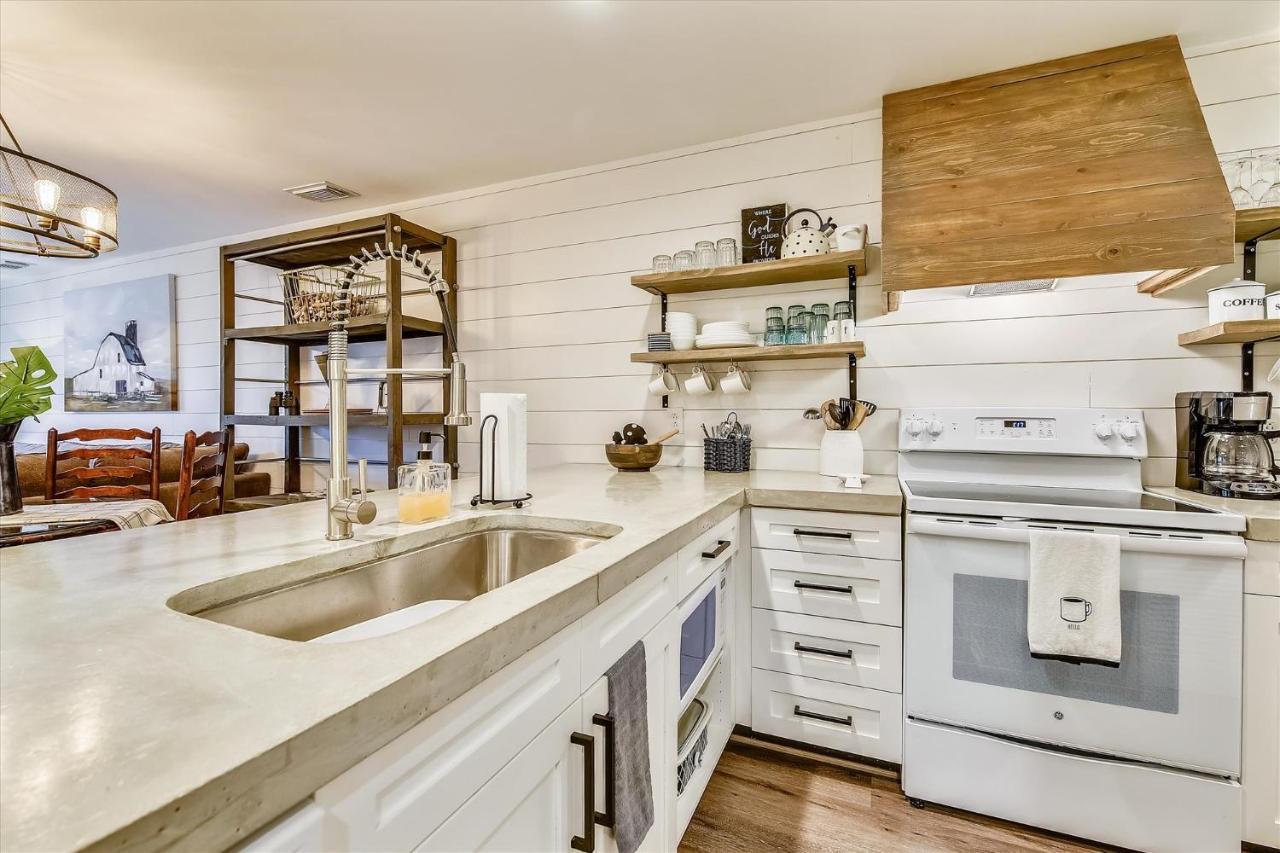 Edgewater #2108 - 2 Bedroom 2bath Sleeps 8, Free Gas Card & Free Fun! * Panama City Beach