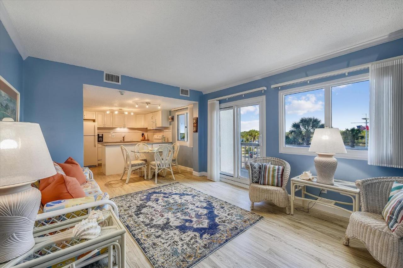 Recently Renovated 2bd, Sleeps 6 Pinnacle Port, With Boat Ramp Apartment