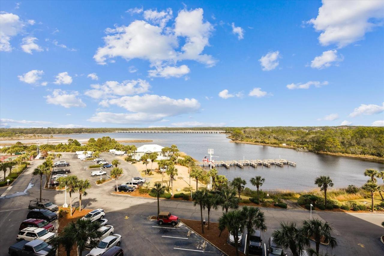 Pinnacle Port A502 - Updated 3 Bedroom 3 Bathroom Sleeps 8, Free Fun! Boat Ramp Access! Apartment *