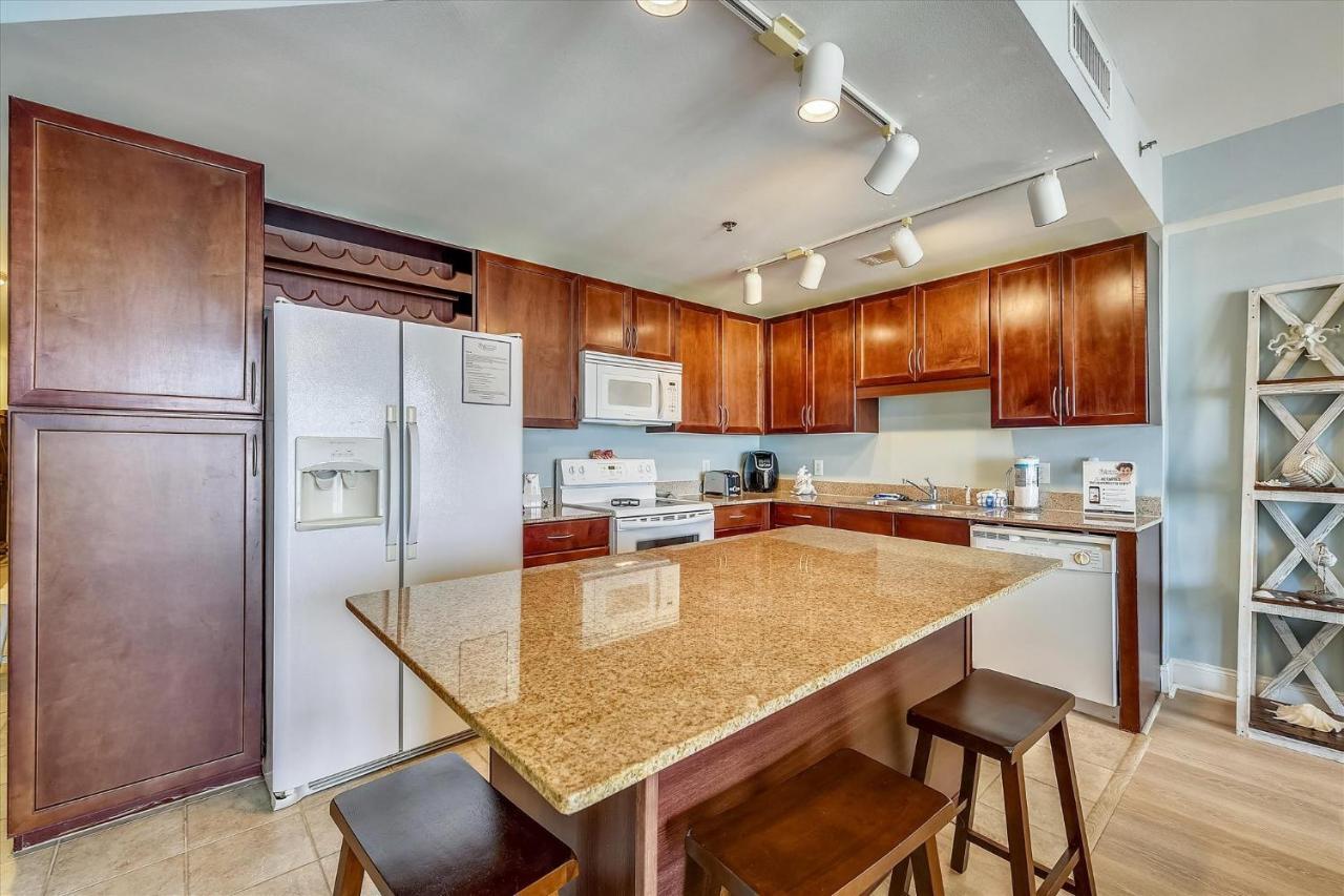 Apartment Laketown Wharf 1003, Gulf View, Sleeps 6, Free Fun! Updated! Panama City Beach