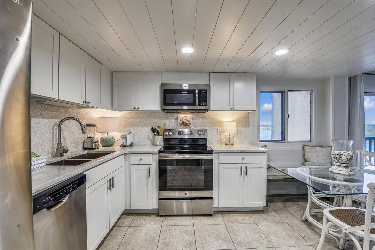 Pinnacle Port A502 - Updated 3 Bedroom 3 Bathroom Sleeps 8, Free Fun! Boat Ramp Access! Panama City Beach