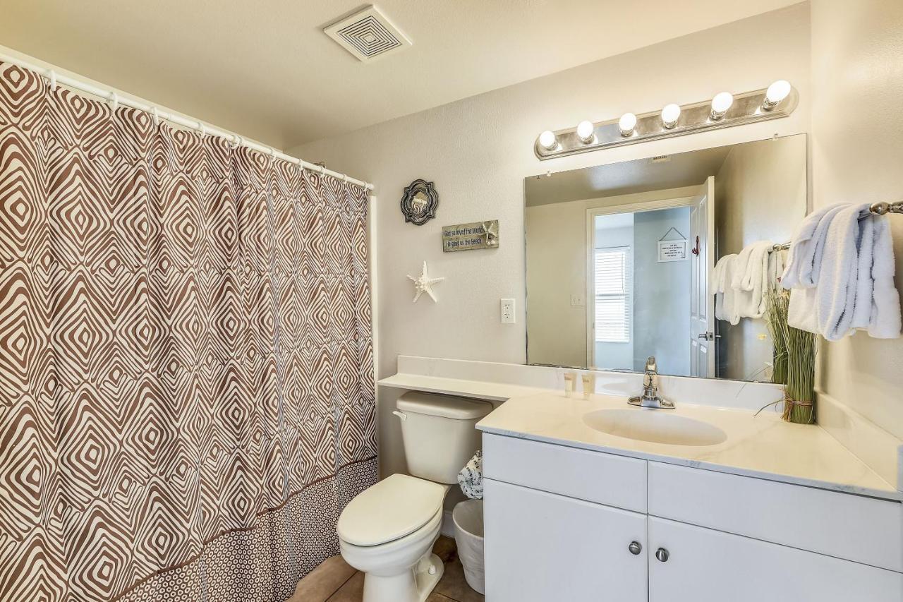 Apartment Shores Of Panama 1211- Sleeps 6, Gulf View, Reserved Parking! Free Fun! Panama City Beach