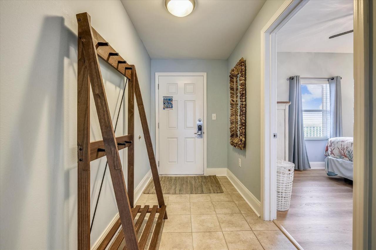 Laketown Wharf 1003, Gulf View, Sleeps 6, Free Fun! Updated! * Panama City Beach
