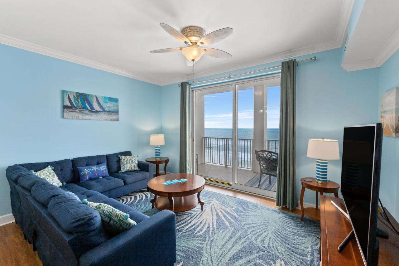 Large Balcony! Gulf Front Master Suite! Many Amenities On-site! *