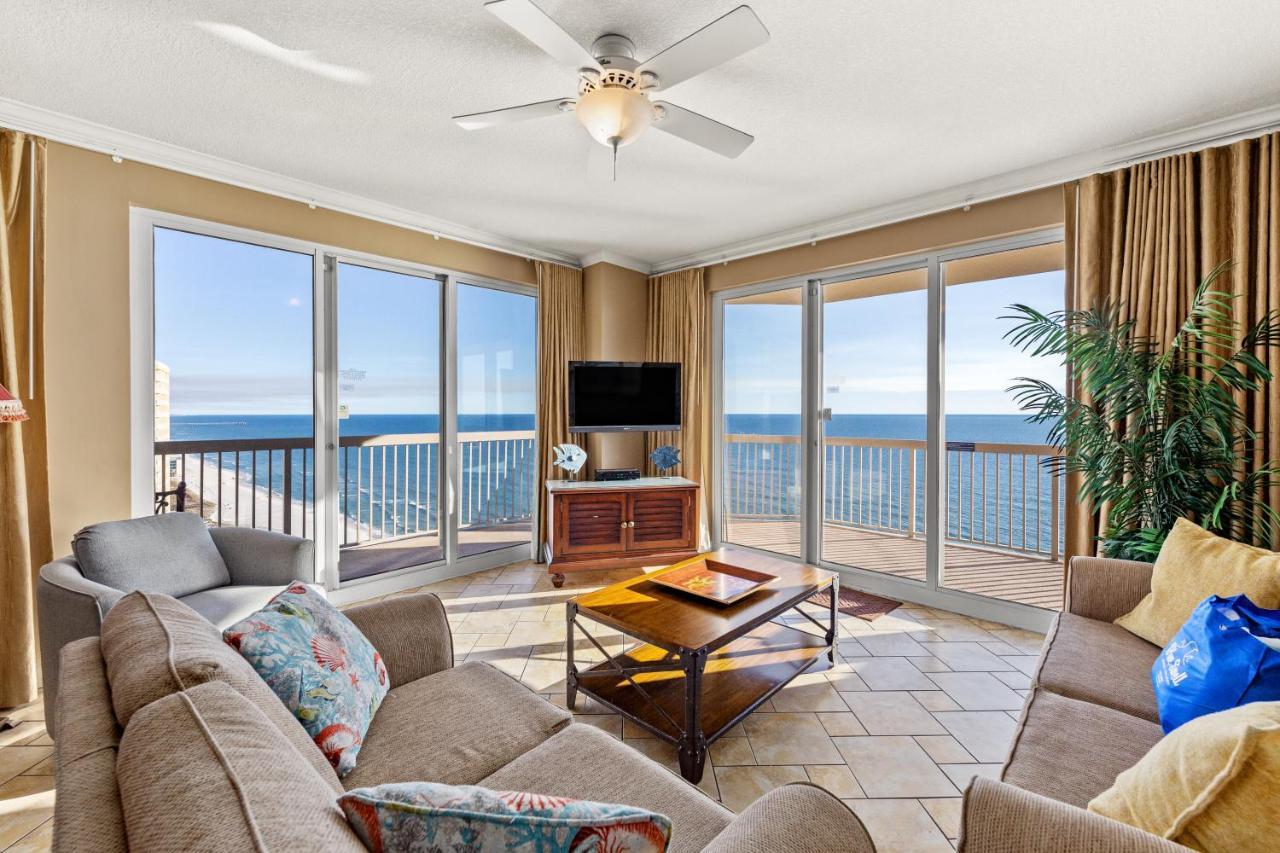Holiday home Gulf Front Master Bedroom! 2 Pools & Hot Tubs! Sleeps 8! *