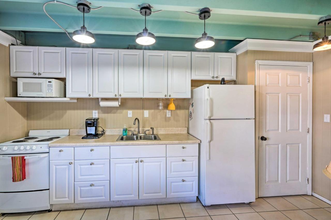 Panama With Pool Access, Steps To Beach! Panama City Beach