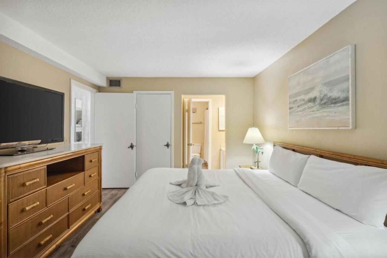 The Summit 516 Apartment *