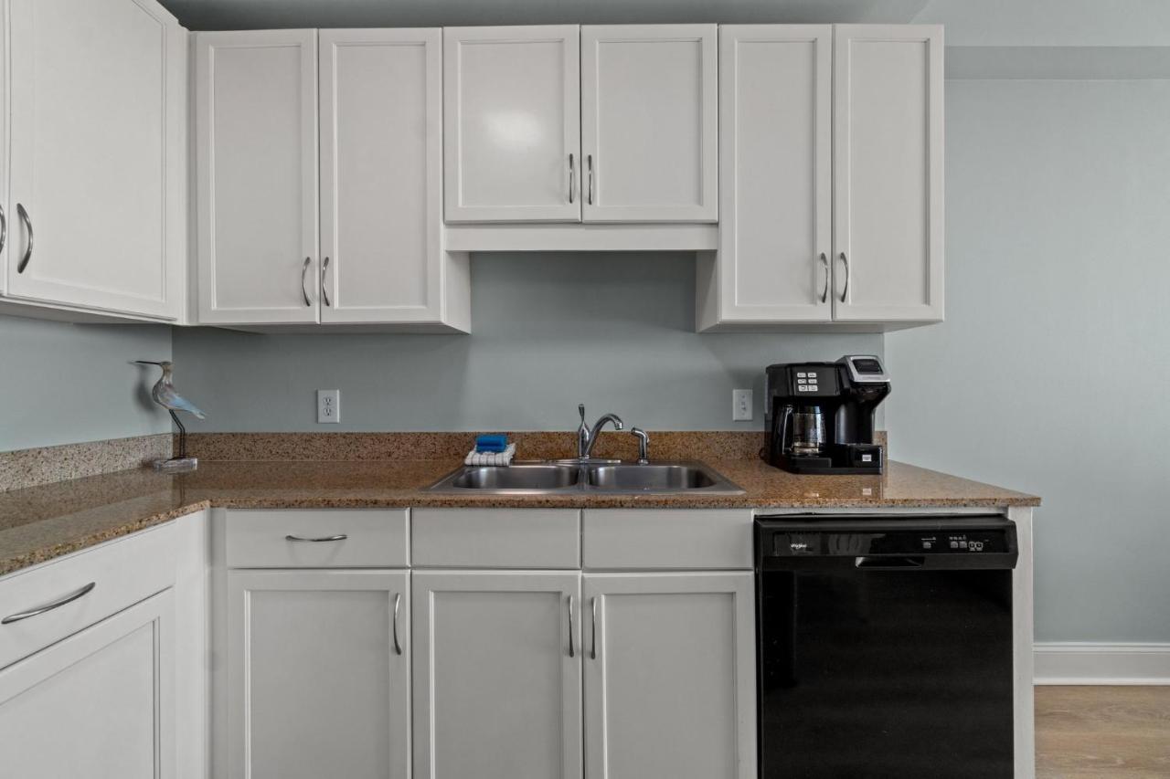 Holiday home Living Right At Laketown Wharf #1016 By Nautical