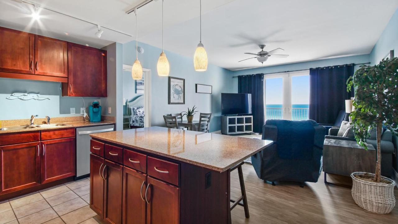 Latitude Adjustment At Laketown Wharf #1107 By Nautical Properties Vacation *