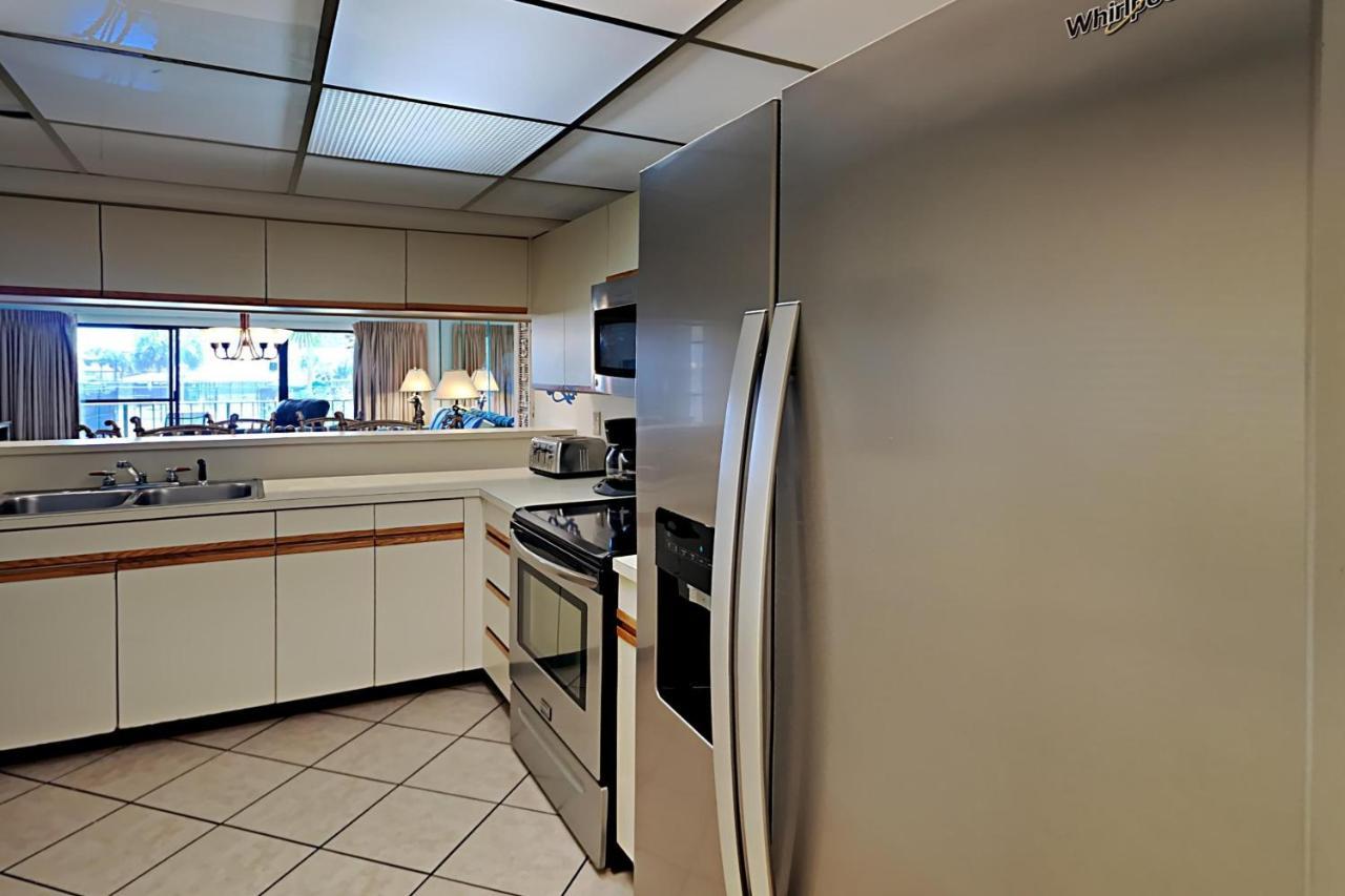 Edgewater 2610