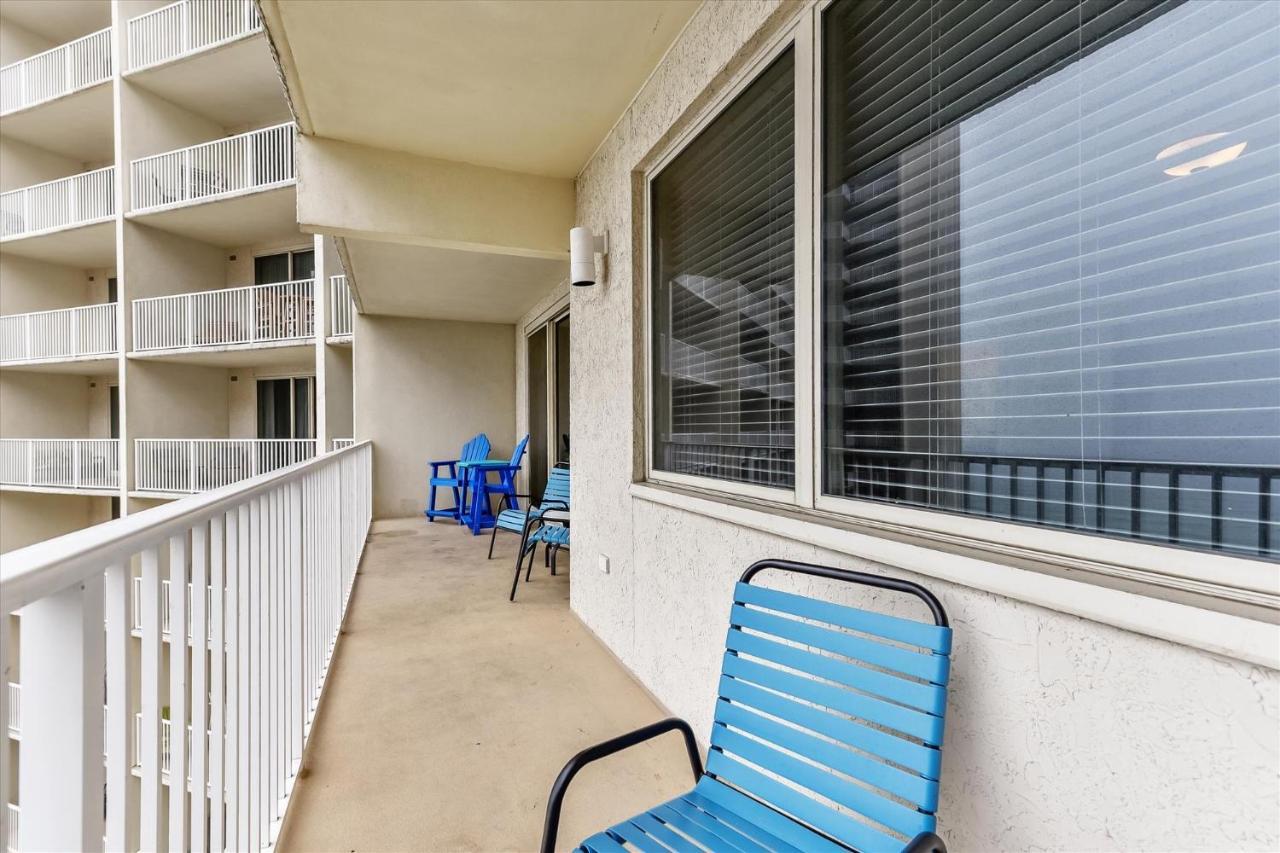 Shores Of Panama 1211- Sleeps 6, Gulf View, Reserved Parking! Free Fun! * Panama City Beach