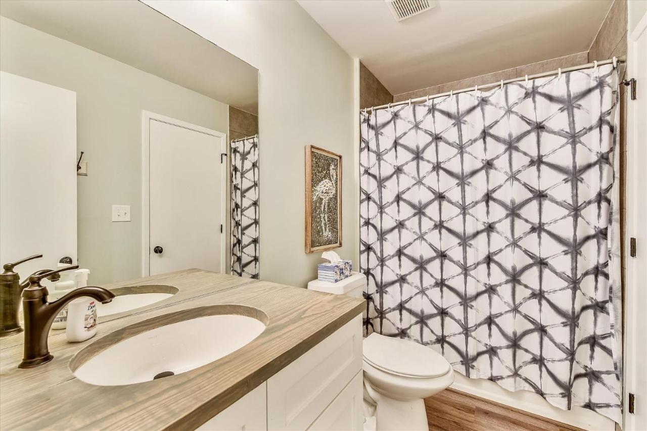 Edgewater #2108 - 2 Bedroom 2bath Sleeps 8, Free Gas Card & Free Fun! Apartment Panama City Beach