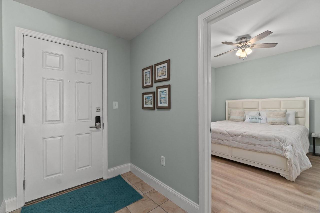 Living Right At Laketown Wharf #1016 By Nautical Holiday home