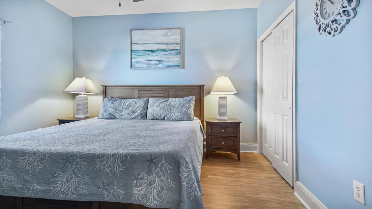 Latitude Adjustment At Laketown Wharf #1107 By Nautical Properties Vacation