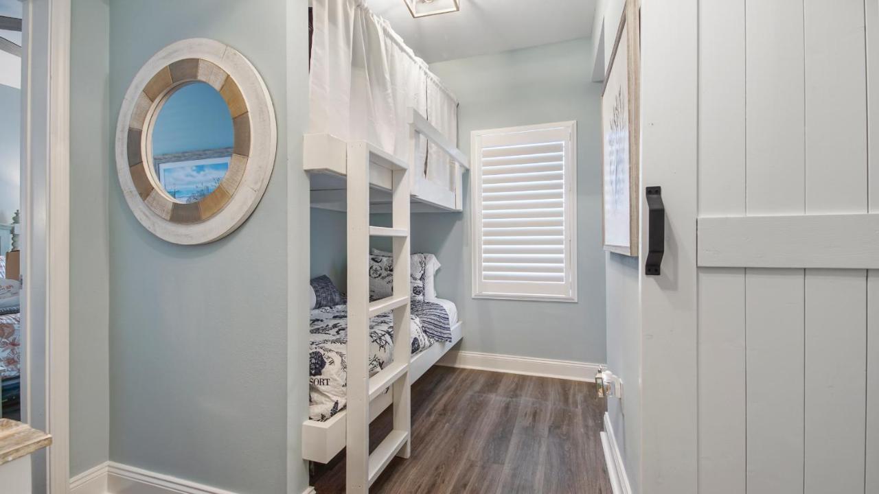 Holiday home Sugar Sands At Laketown Wharf #1208 By Nautical Properties Vacation *