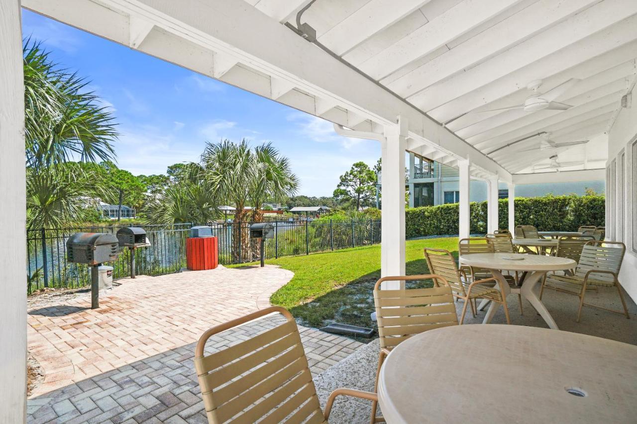 St Thomas Square By Panhandle Getaways