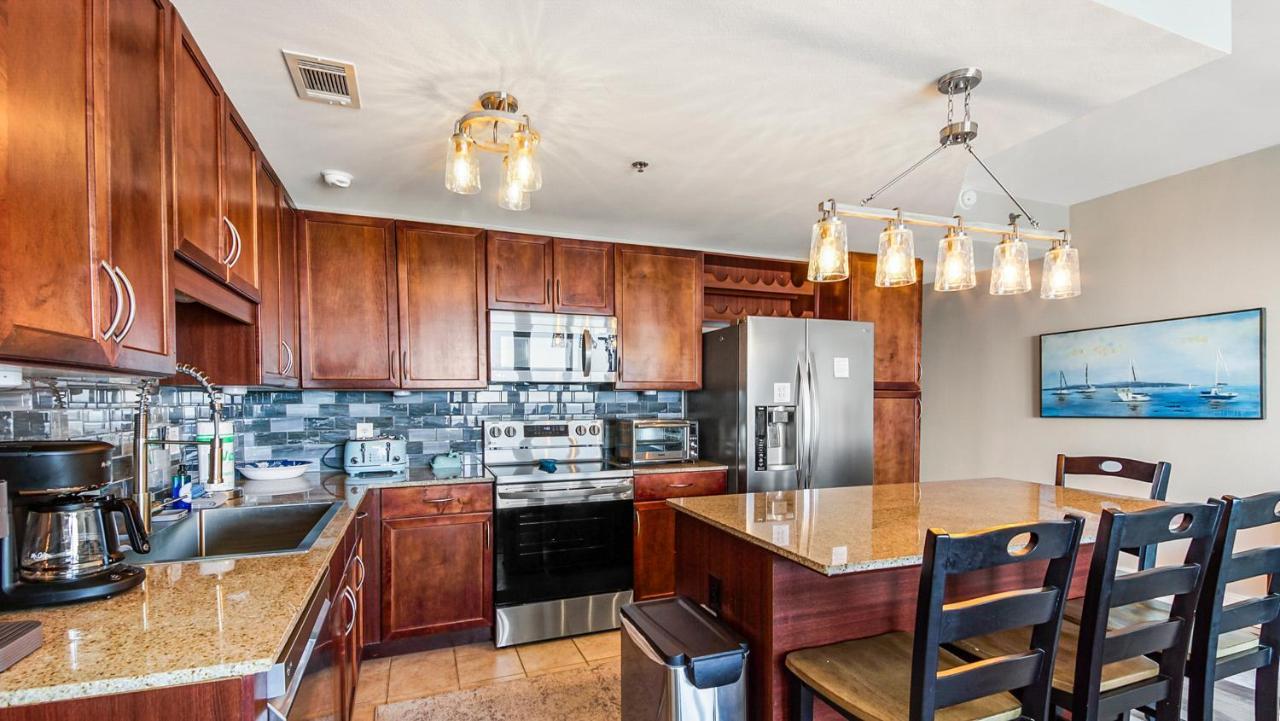 Laketown Wharf #1202 By Nautical Vacation
