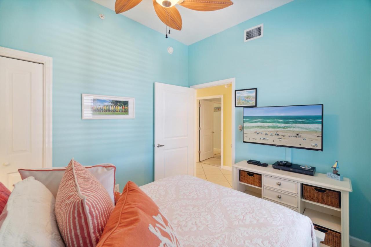 Stunning 3bd Beachfront Condo! Chair Service Included! By Dolce Getaways Pcb Apartment
