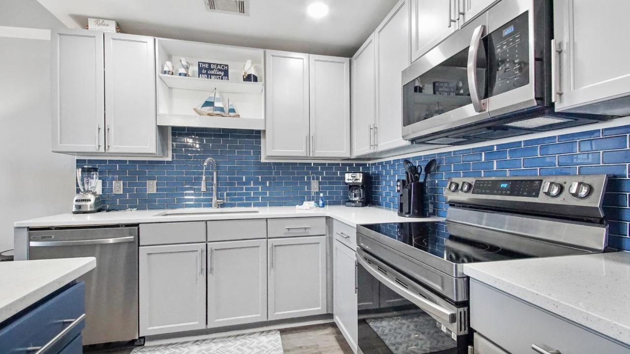 Deep Blue At Laketown Wharf #214 By Nautical Panama City Beach