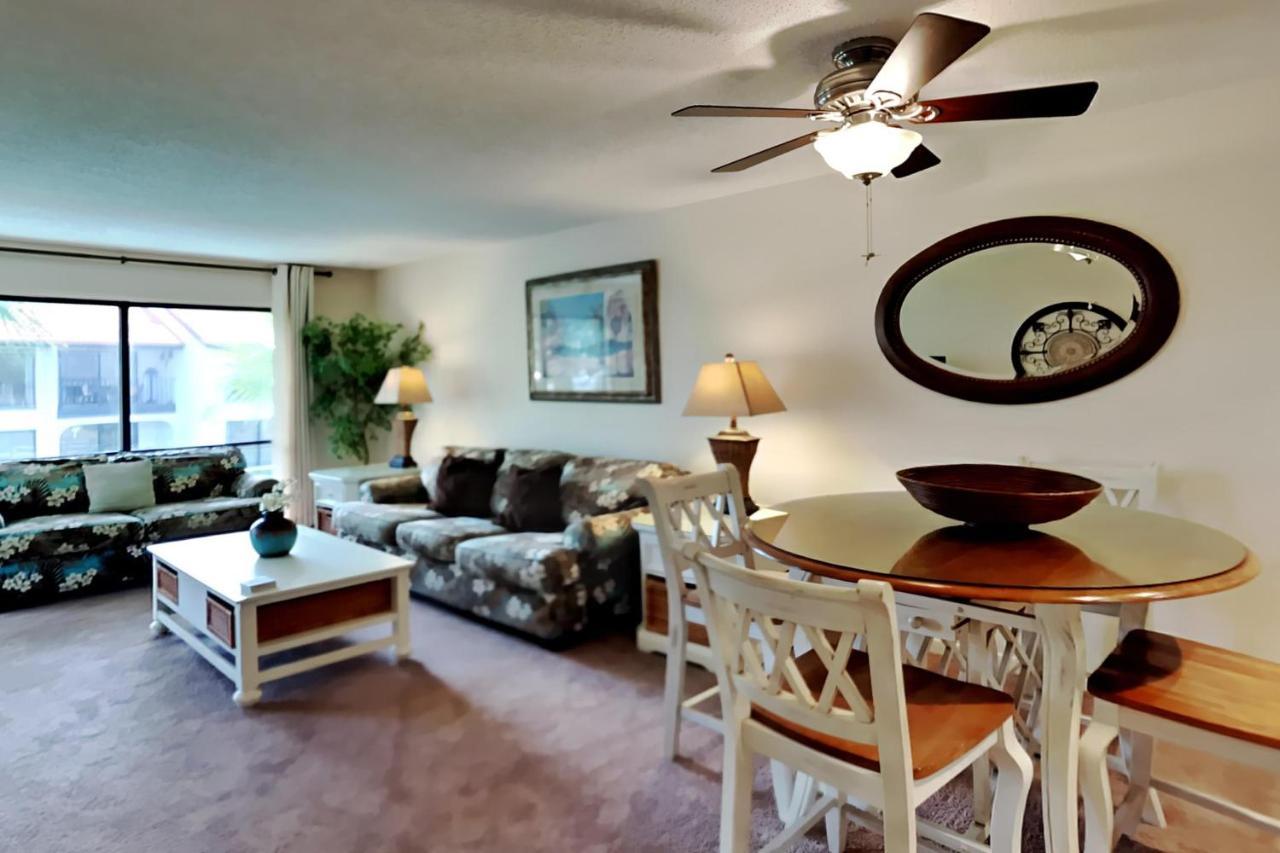 Edgewater 2209 *