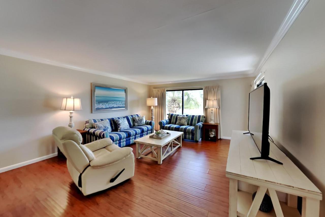 Edgewater 2409 Apartment