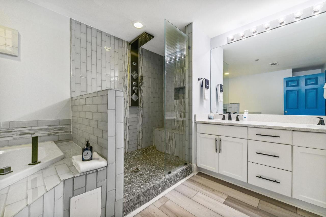 Holiday home Eternal Waters At Laketown Wharf #1221 By Nautical Vacation *
