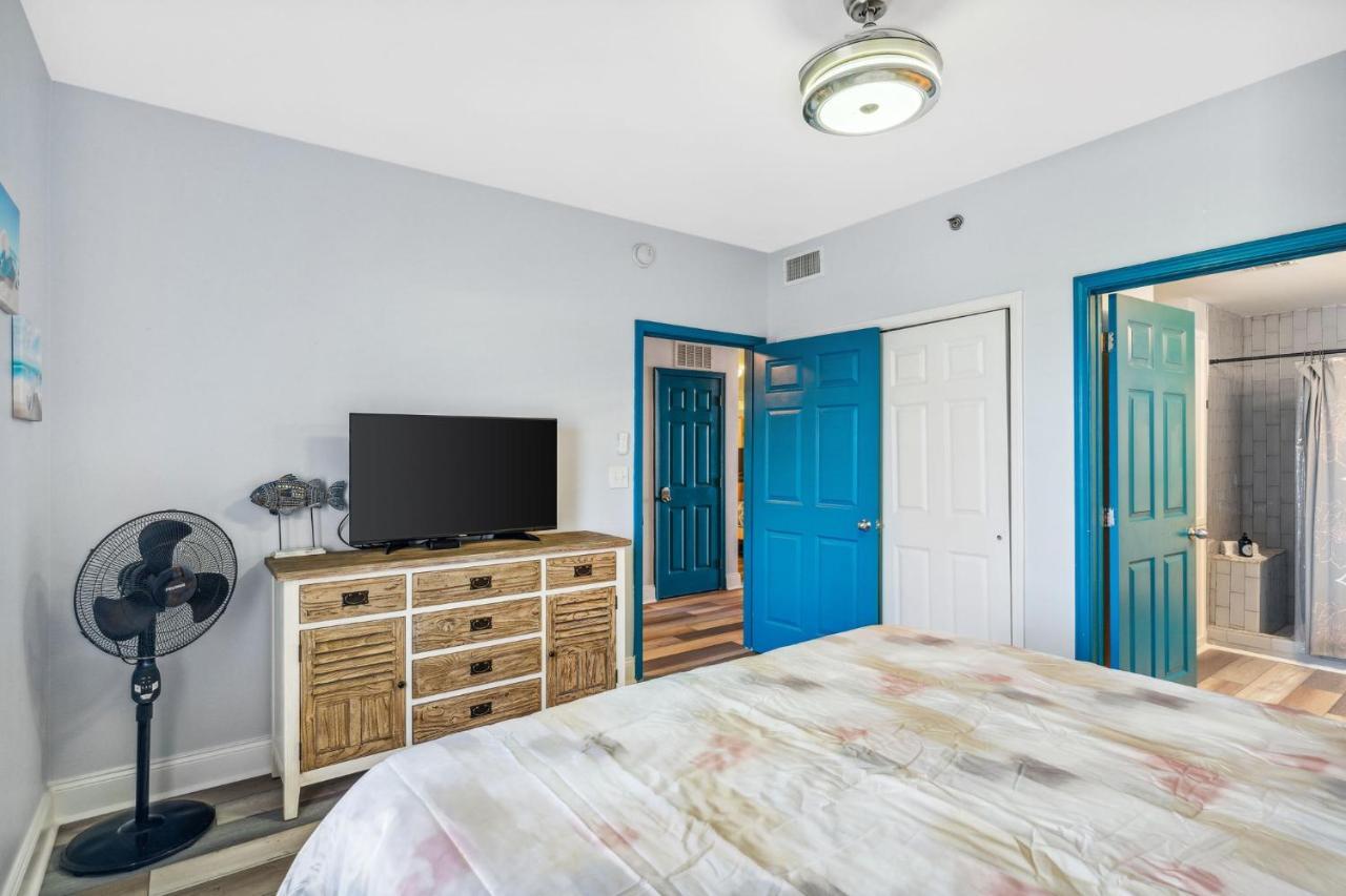 Holiday home Eternal Waters At Laketown Wharf #1221 By Nautical Vacation