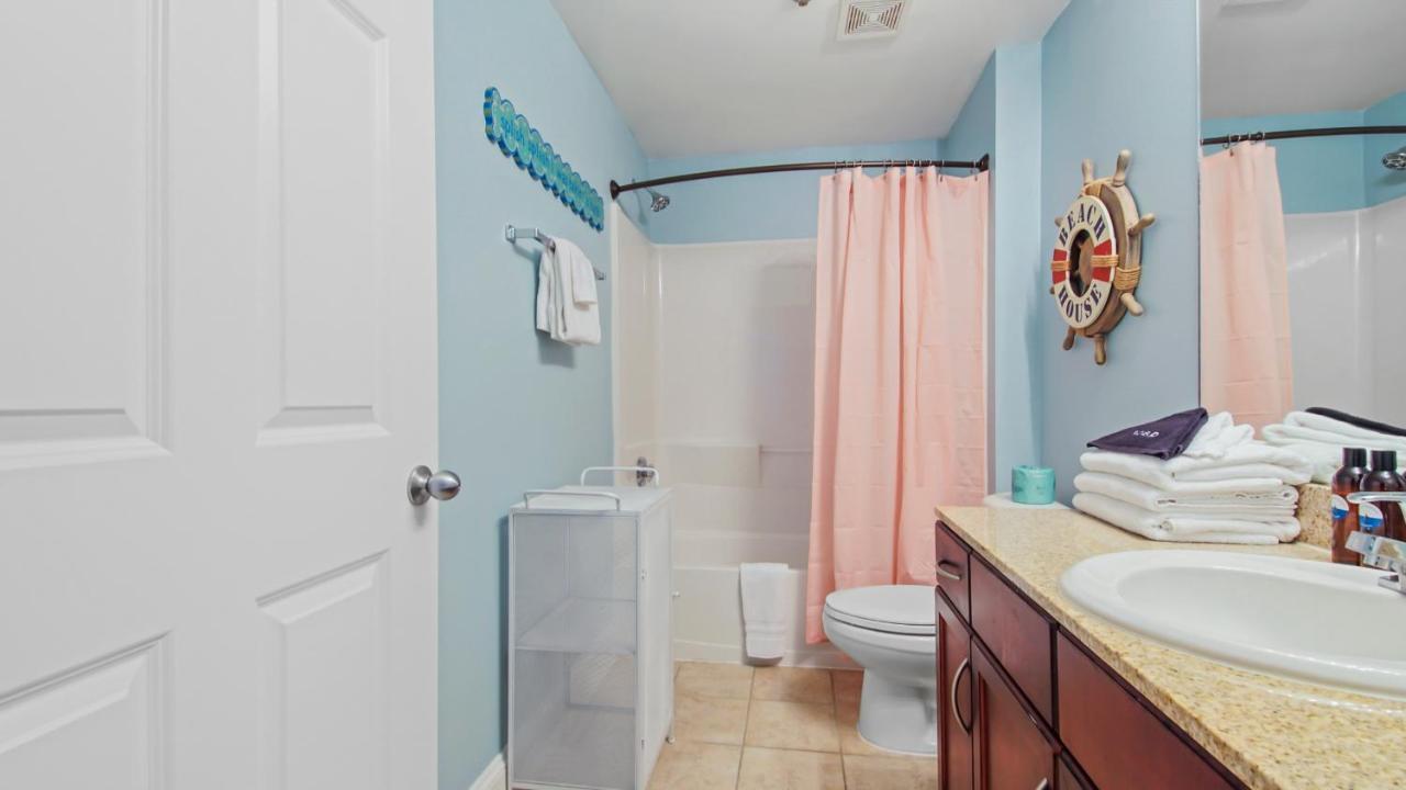 Laketown Wharf #1704 By Nautical Vacation *