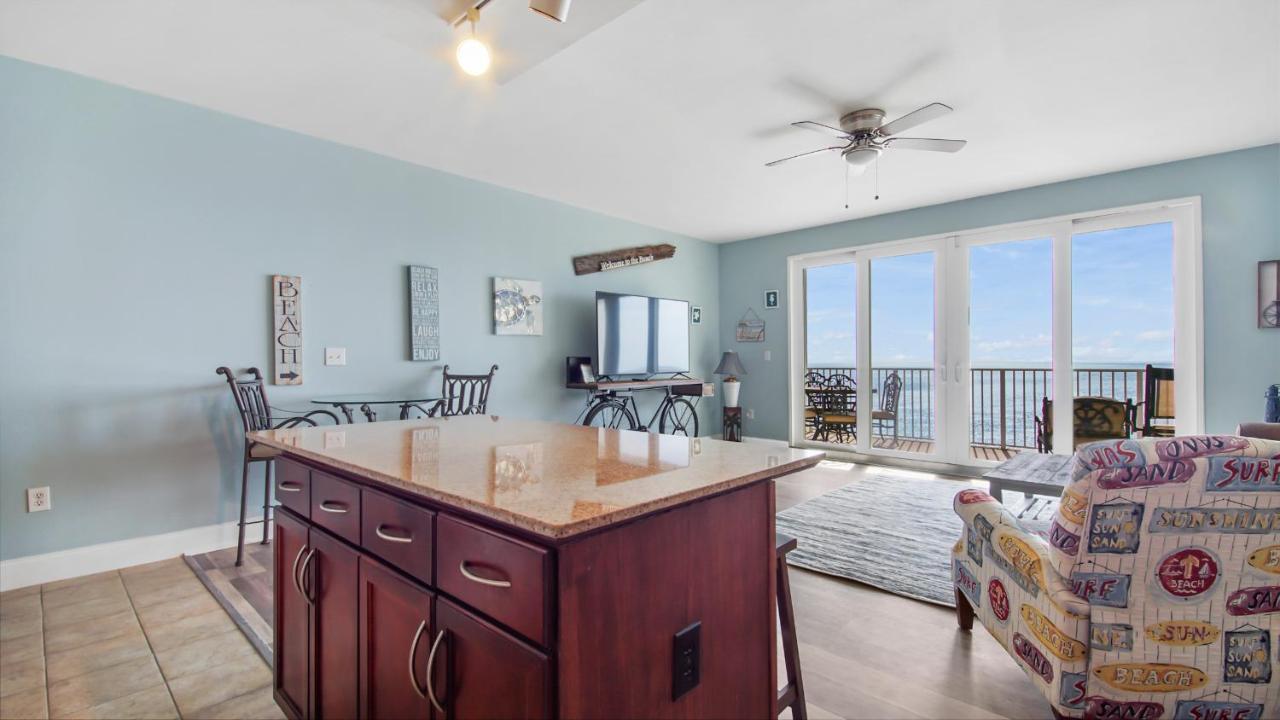 Laketown Wharf #1704 By Nautical Vacation