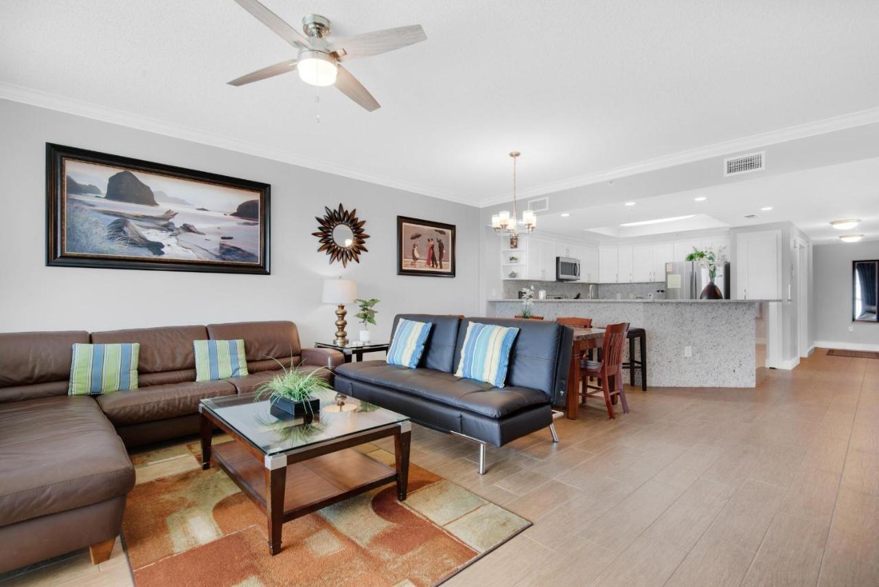 Boardwalk 1801 Apartment *