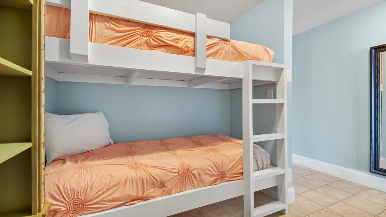 Laketown Wharf #1704 By Nautical Vacation *