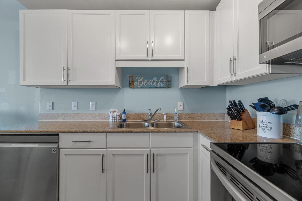 Holiday home Beachy King At Laketown Wharf #812 By Nautical Panama City Beach