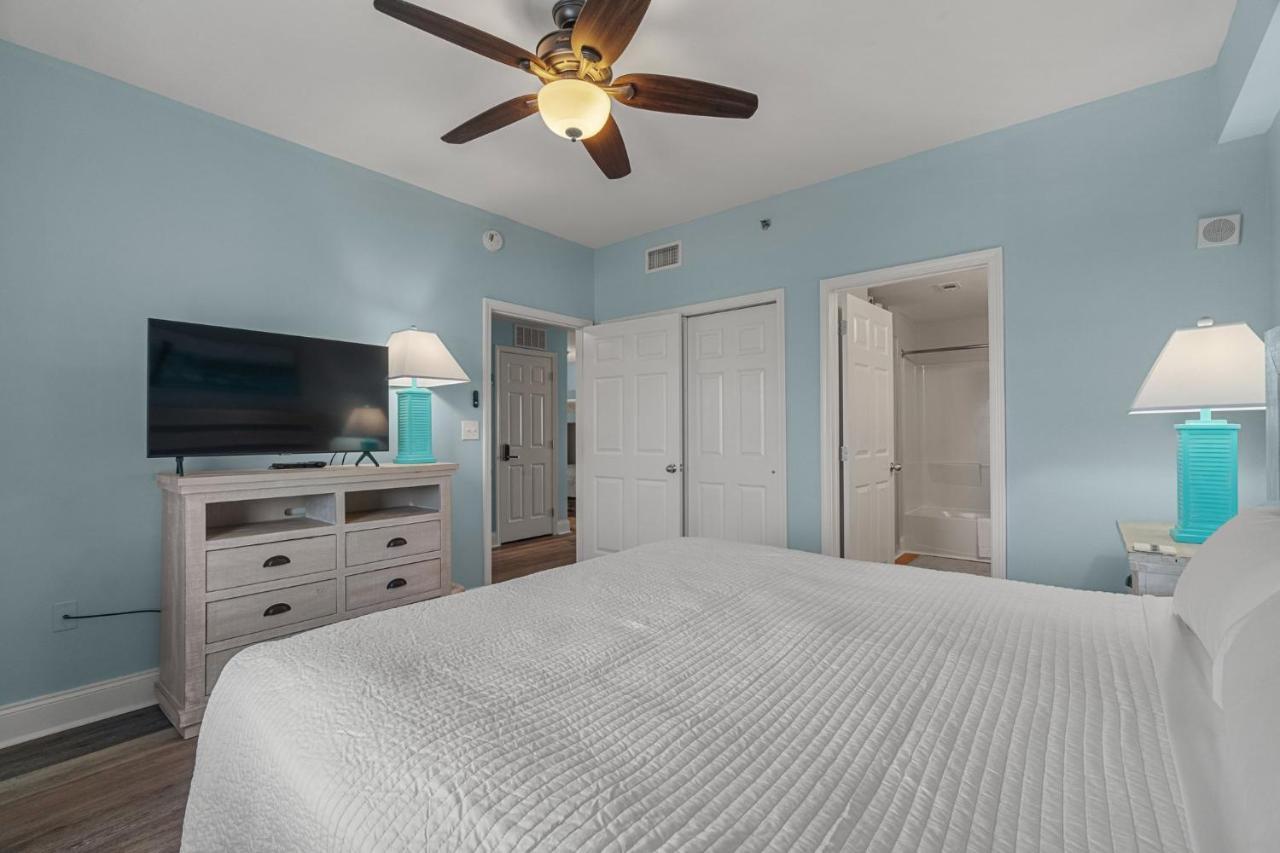 Beachy King At Laketown Wharf #812 By Nautical Panama City Beach