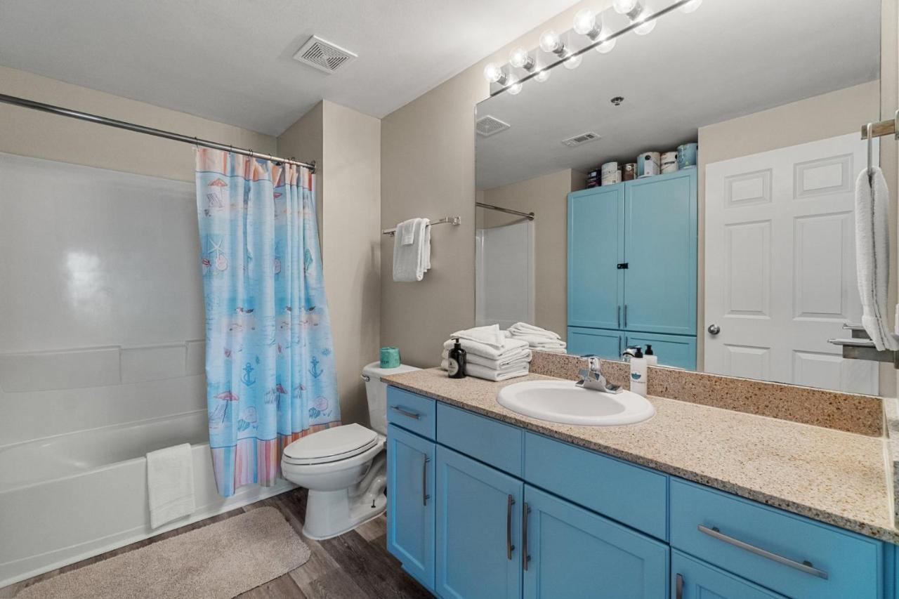 Beachy King At Laketown Wharf #812 By Nautical Holiday home Panama City Beach